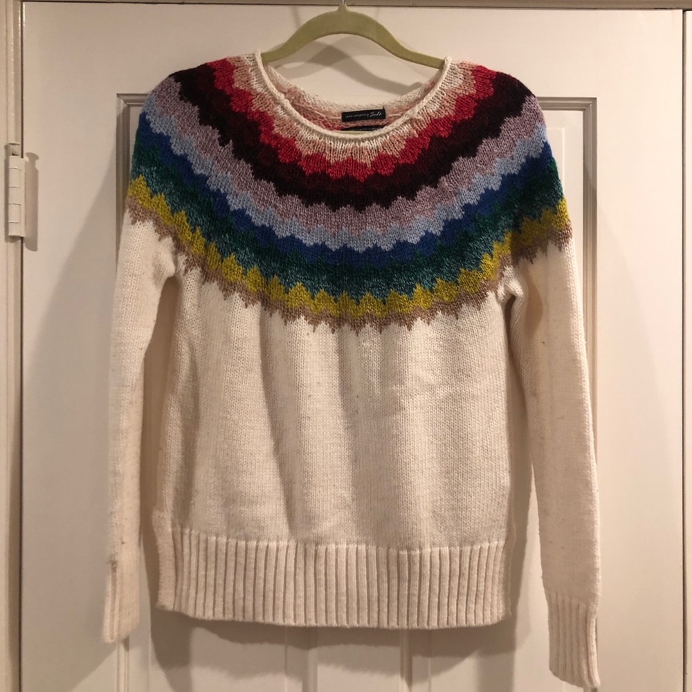 american eagle rainbow neck white sweater